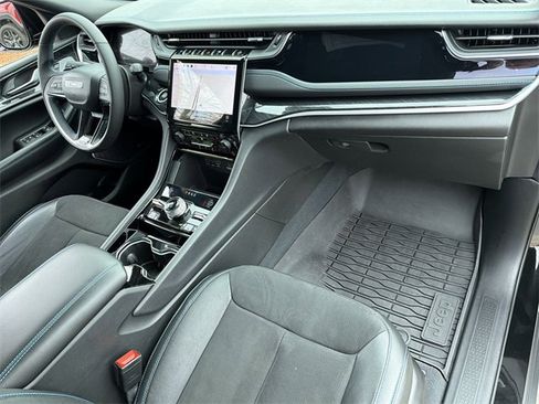 Used 2023 Jeep Grand Cherokee Trailhawk image 33
