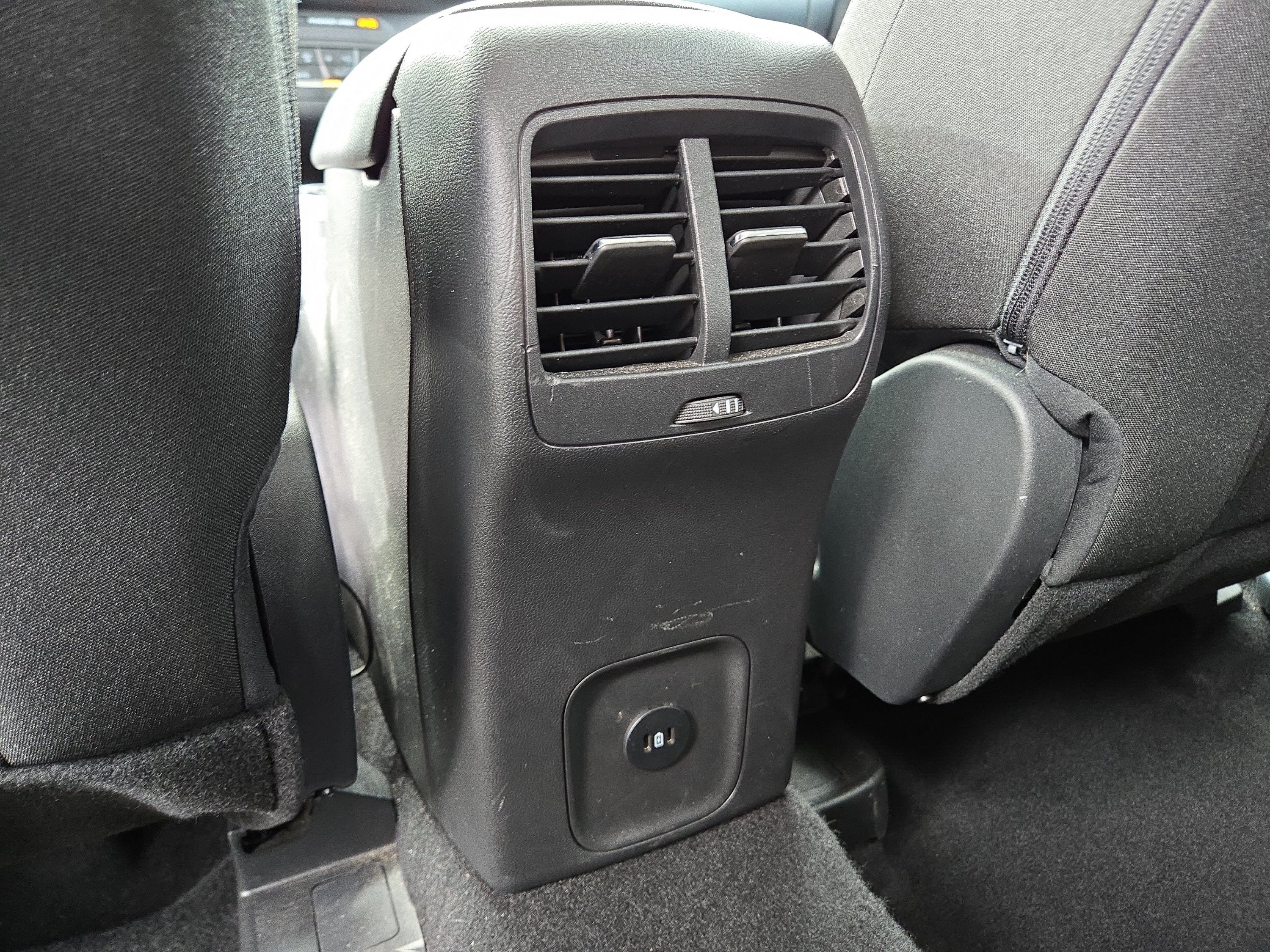 Used 2025 Ford Escape Active AWD/4WD image 27
