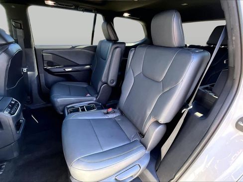 Used 2024 Lexus TX 350 AWD w/ Captains Chair Package image 18