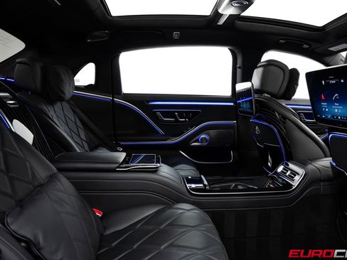 Used 2022 Mercedes-Benz Maybach S 580 4MATIC image 37
