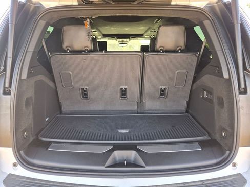 Certified 2025 Cadillac Escalade Premium Luxury Platinum AWD/4WD image 12