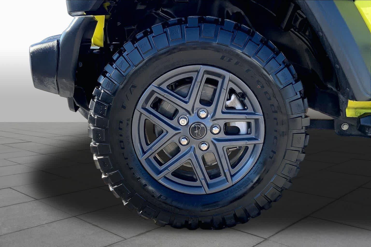 Used 2024 Jeep Wrangler Unlimited Sport AWD/4WD image 11