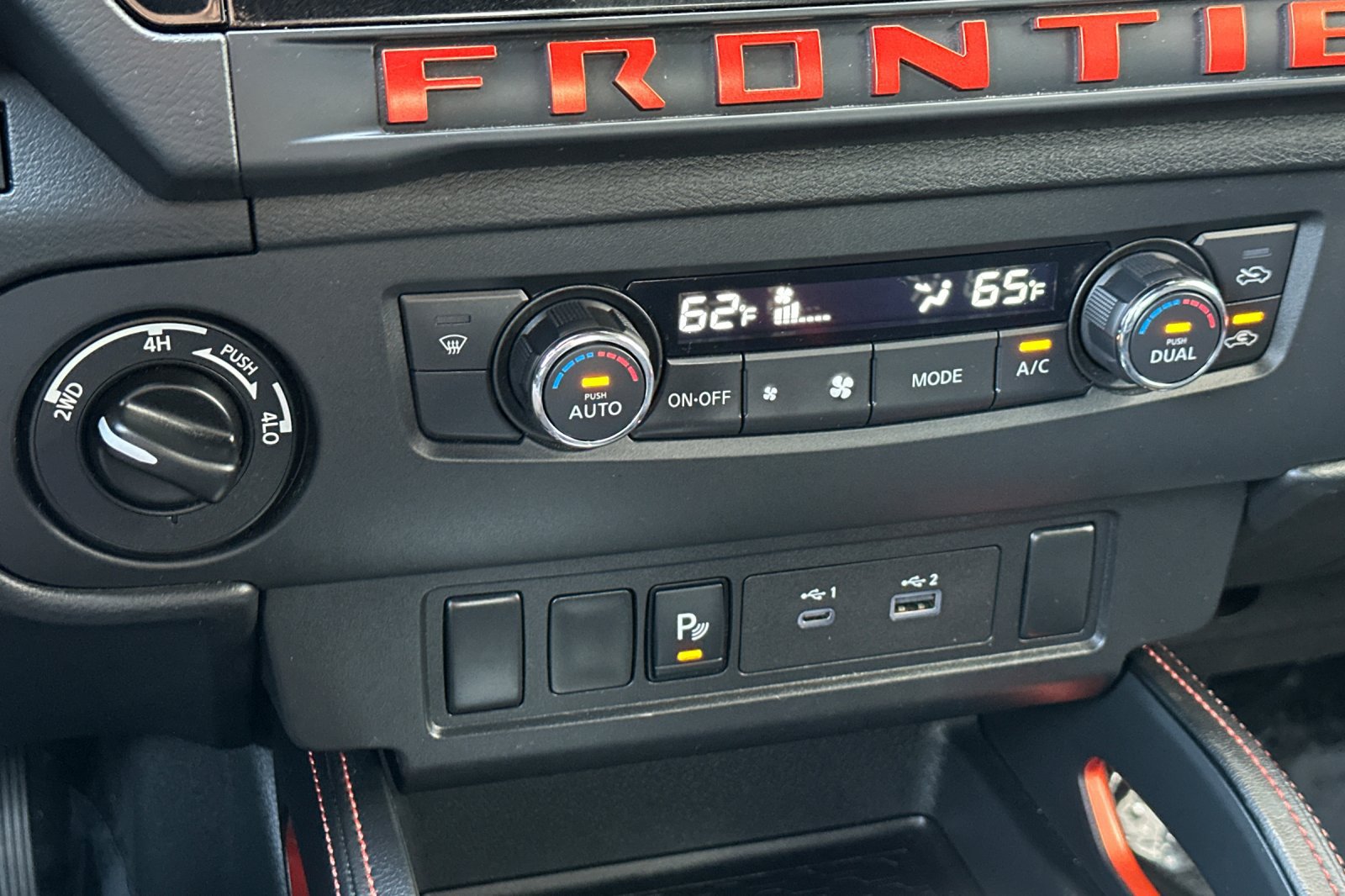 Used 2025 Nissan Frontier PRO-4X AWD/4WD image 26