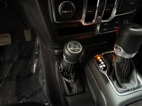 Used 2023 Jeep Wrangler Unlimited Sahara w/ Cold Weather Group AWD/4WD image 30