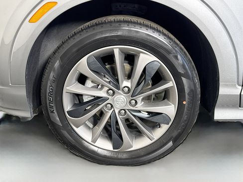 Used 2023 Buick Encore GX Select w/ Sport Touring Package FWD image 38