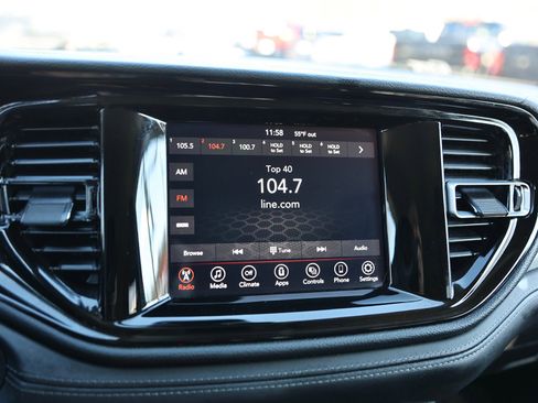 Used 2022 Dodge Durango SXT image 24