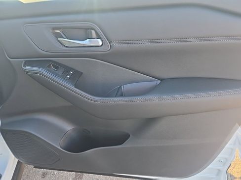 New 2026 Nissan Rogue SV image 27