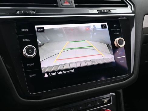 Used 2020 Volkswagen Tiguan SE R-Line image 24