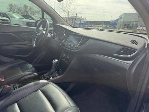 Used 2020 Buick Encore Essence image 17