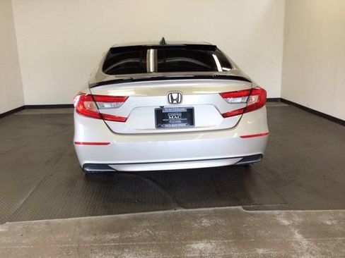 Used 2018 Honda Accord LX image 5
