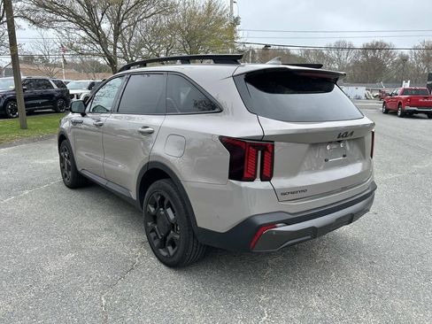 Used 2025 Kia Sorento SX AWD/4WD image 6
