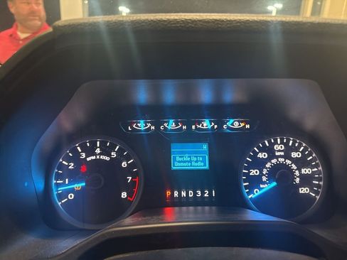 Used 2015 Ford F150 XLT image 20