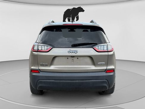 Used 2019 Jeep Cherokee Latitude Plus w/ Comfort/Convenience Group AWD/4WD image 4