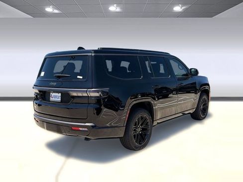 New 2026 Jeep Grand Wagoneer Limited AWD/4WD image 9