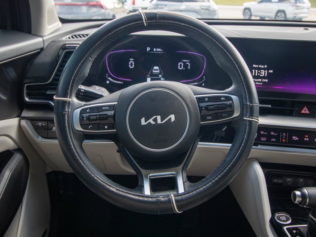 Used 2025 Kia Sportage EX FWD image 24