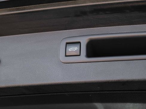 Used 2021 Toyota Highlander Platinum image 56