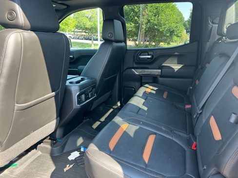 Used 2020 GMC Sierra 1500 AT4 w/ AT4 Premium Package AWD/4WD image 17