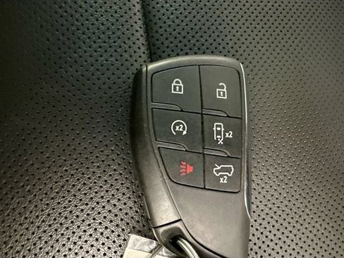 Used 2024 GMC Hummer EV 2X AWD/4WD image 17