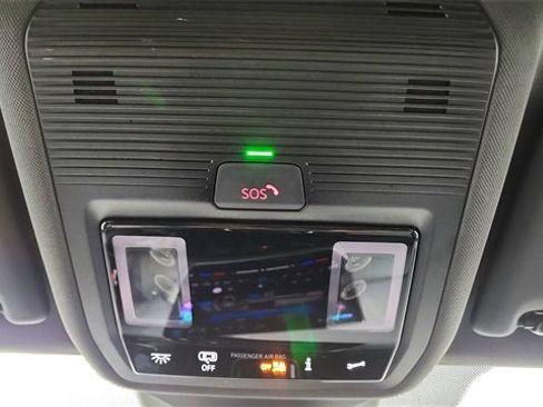 Used 2025 Volkswagen ID.4 Pro image 59