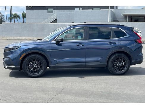 Certified 2025 Honda CR-V Sport image 2