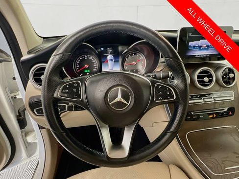 Used 2019 Mercedes-Benz GLC 300 4MATIC image 11