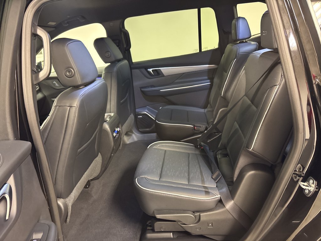 New 2026 Buick Enclave Sport Touring w/ Power Package FWD image 31