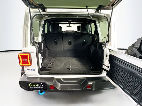 Used 2022 Jeep Wrangler Unlimited Rubicon 4xe image 29