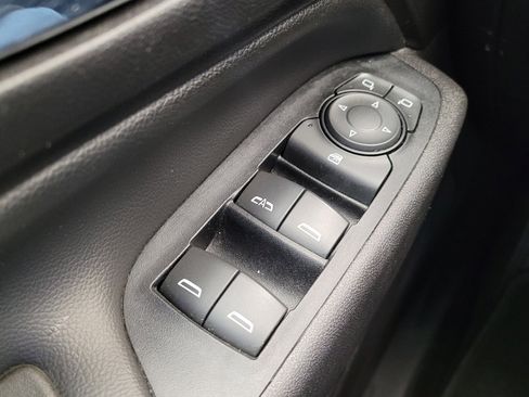 Used 2019 Chevrolet Equinox LT image 27