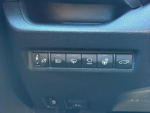 Used 2022 Toyota RAV4 XSE image 29