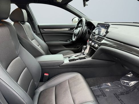 Used 2022 Honda Accord Sport image 15