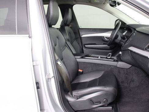 Certified 2023 Volvo XC90 B5 Core w/ Protection Package Premier image 29