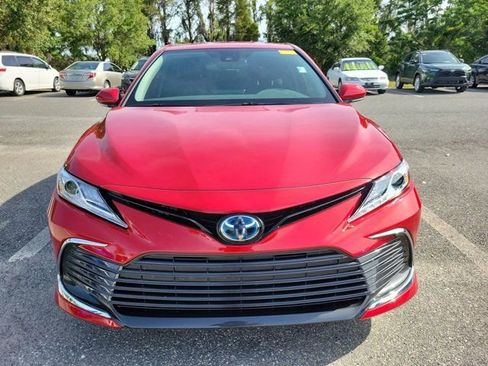 Used 2024 Toyota Camry XLE FWD image 9