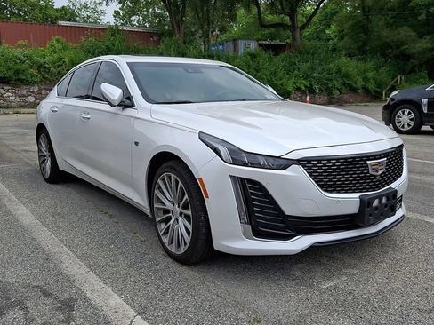 Used 2023 Cadillac CT5 Luxury AWD/4WD image 2