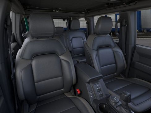 New 2025 Ford Bronco Outer Banks image 27