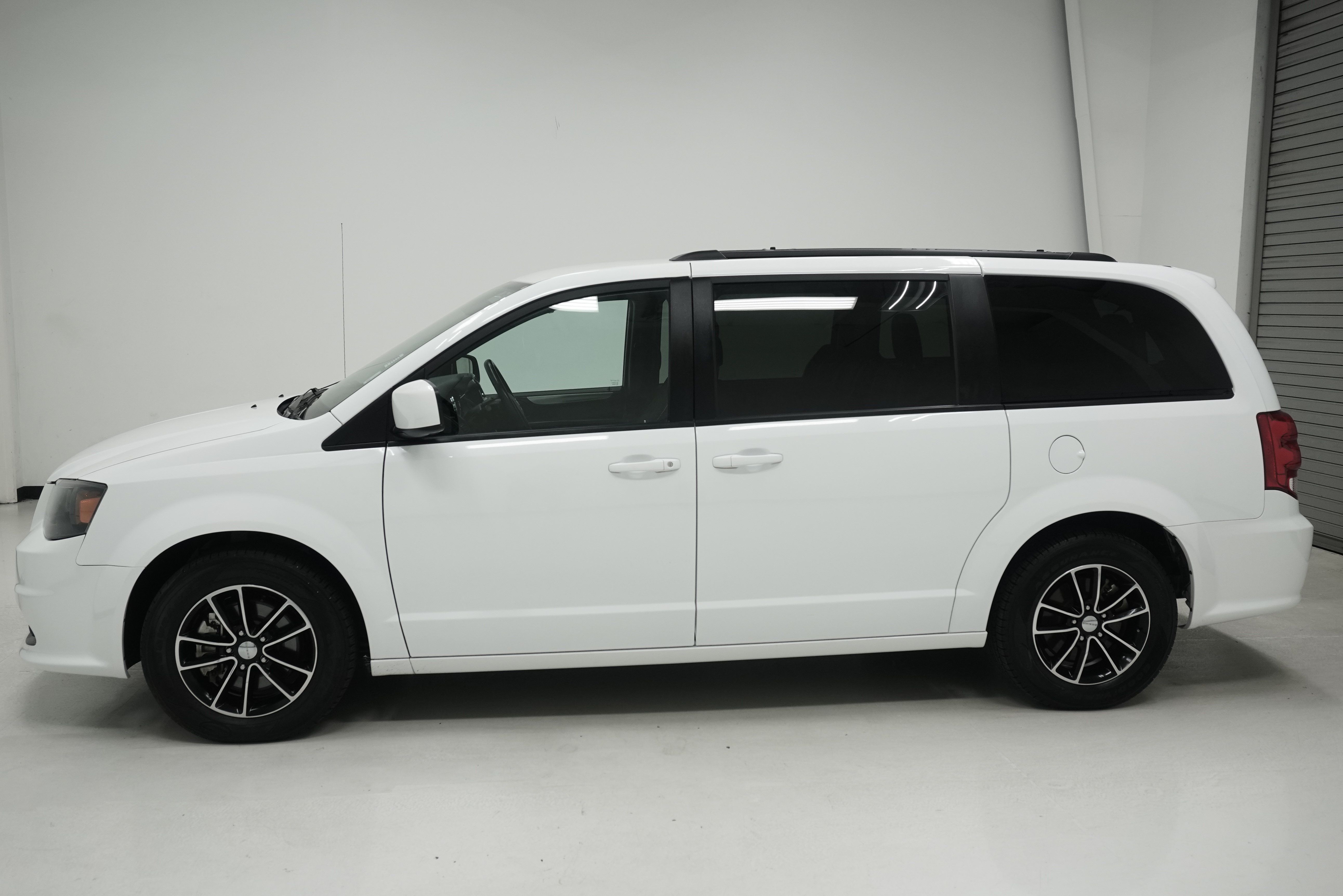 Used 2019 Dodge Grand Caravan GT FWD image 7