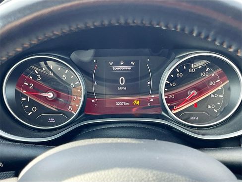 Used 2019 Jeep Compass Latitude image 12