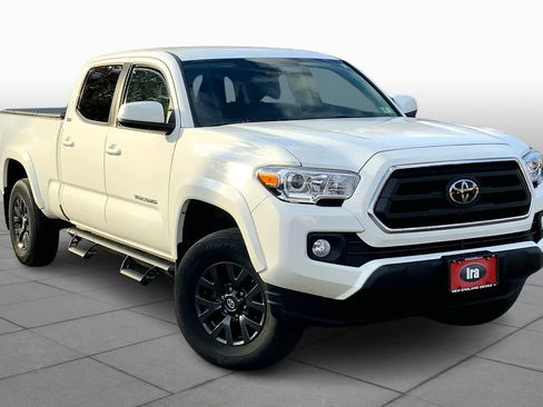 Used 2020 Toyota Tacoma SR5 image 2
