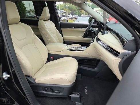 Certified 2025 INFINITI QX60 Pure FWD image 22