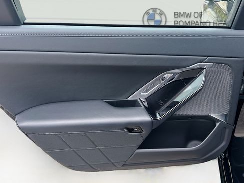 Used 2024 BMW i7 xDrive60 w/ Executive Package AWD/4WD image 22