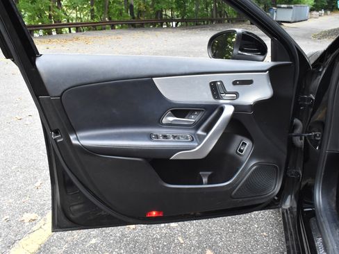 Used 2020 Mercedes-Benz A 220 4MATIC w/ Premium Package image 19