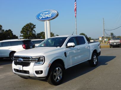 New 2025 Ford Ranger Lariat w/ Chrome Accent Package