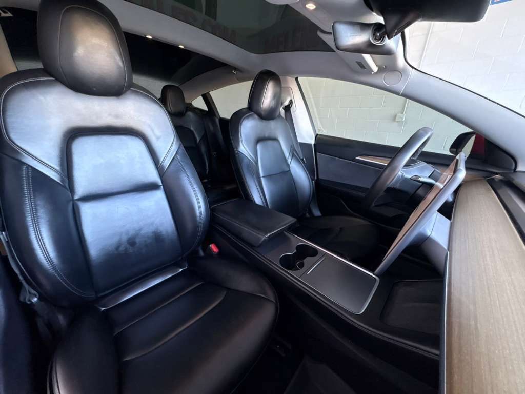 Used 2021 Tesla Model 3 Long Range AWD/4WD image 16