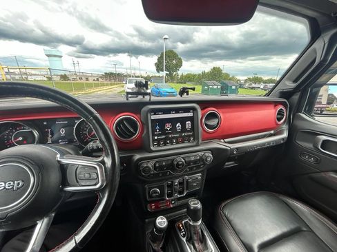 Used 2020 Jeep Wrangler Unlimited Rubicon AWD/4WD image 7