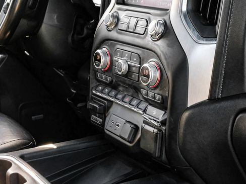 Used 2021 GMC Sierra 1500 SLT AWD/4WD image 44