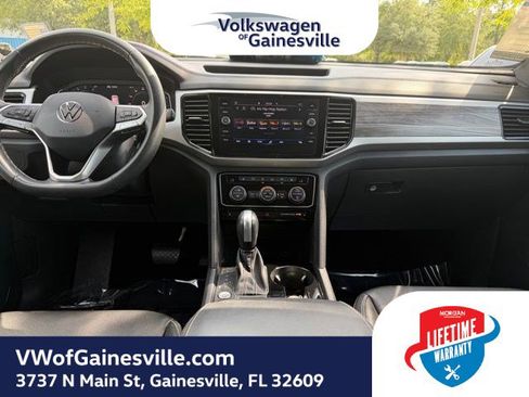 Used 2023 Volkswagen Atlas Cross Sport SE FWD image 13