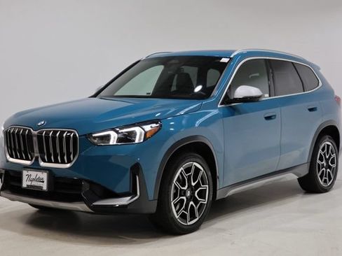 Used 2023 BMW X1 xDrive28i w/ Premium Package AWD/4WD image 3