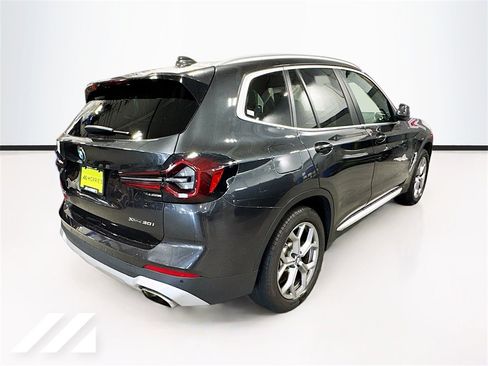 Used 2024 BMW X3 xDrive30i image 5