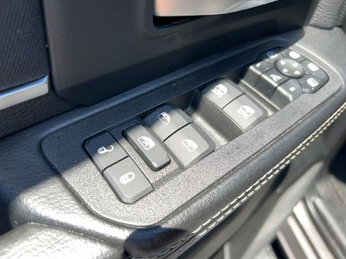 Used 2025 RAM 2500 Big Horn AWD/4WD image 13