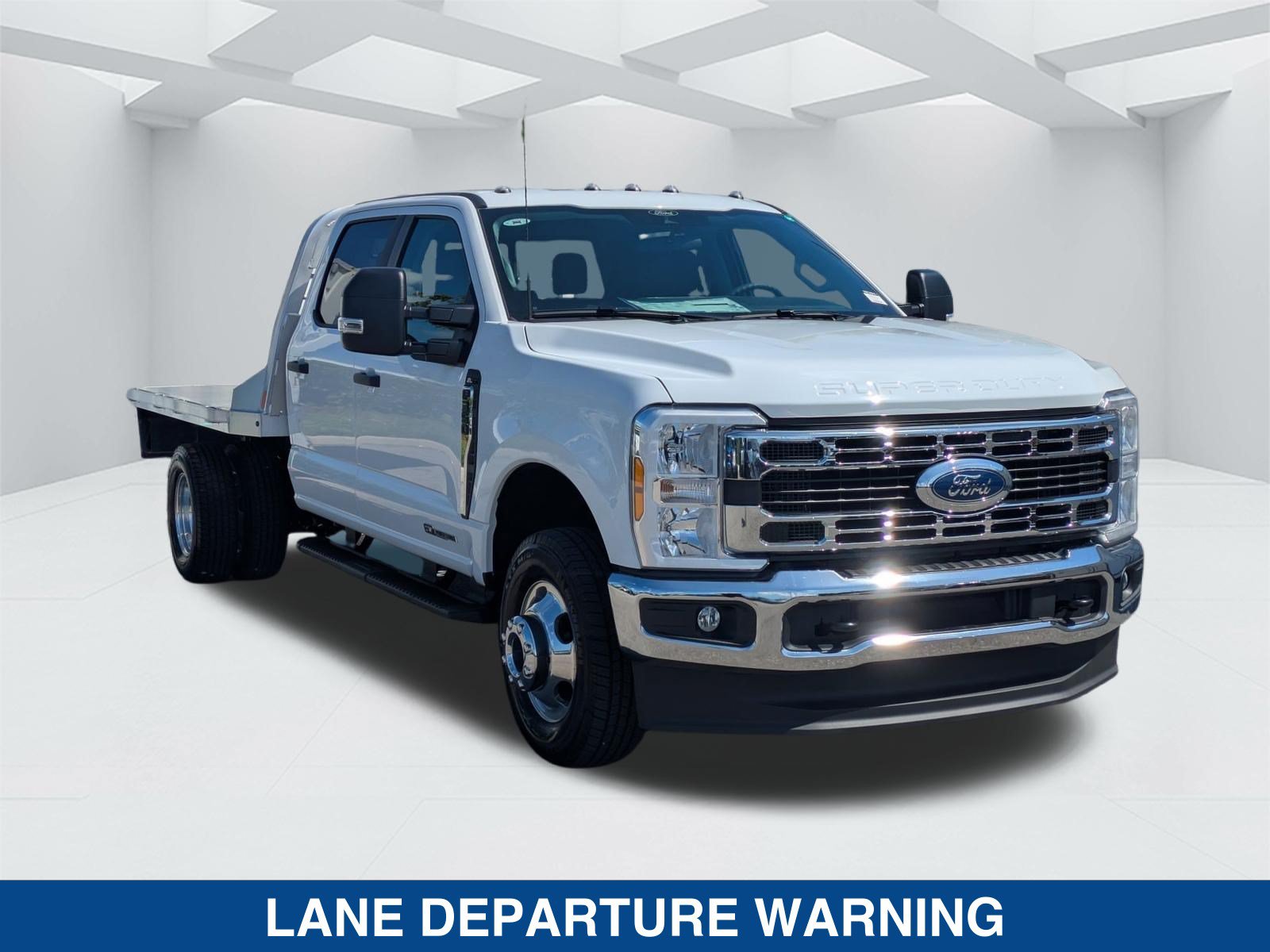 New 2026 Ford F350 XL w/ XL Chrome Package AWD/4WD image 3