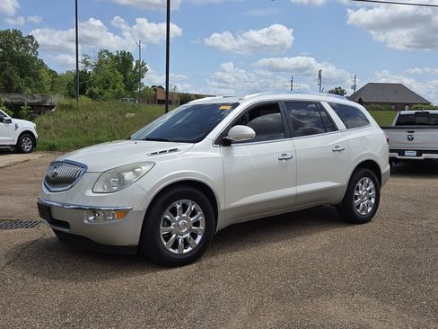 Used 2011 Buick Enclave CXL image 7